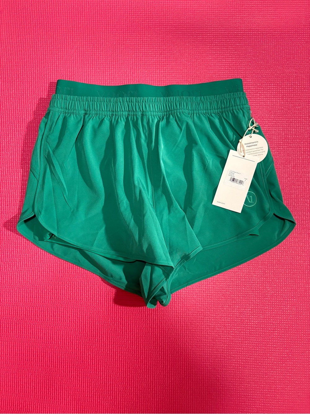 Vuori Luna Piped Shorts - Emerald, Small - Picture 5 of 6